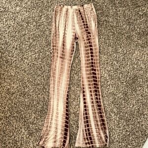 flare pants 🤎🤍